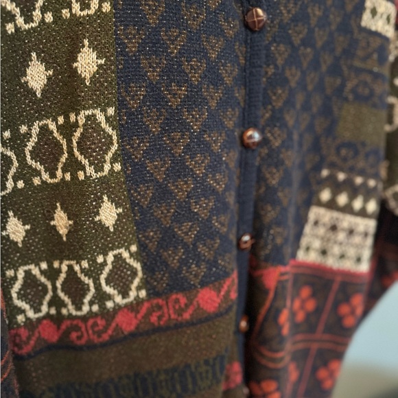 Multicolor Patterned Cardigan - Picture 3 of 5